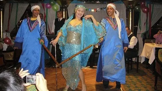 Cairo Nile Dinner Cruise & Live Entertainment